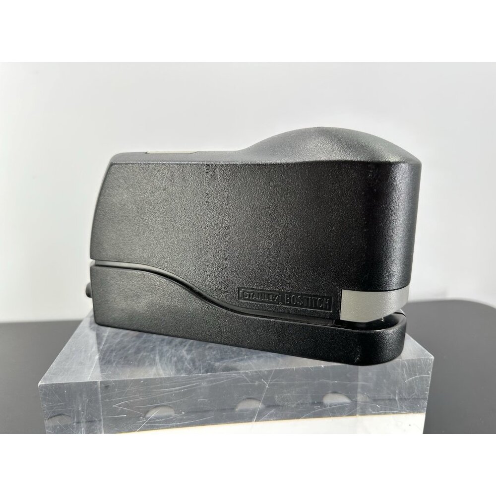 Stanley Bostitch Electric Desktop Stapler # 02210 Tested (B-2)